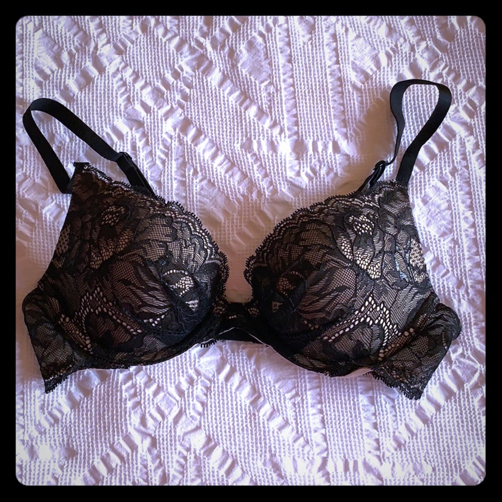 Women’s Victoria’s Secret Bra